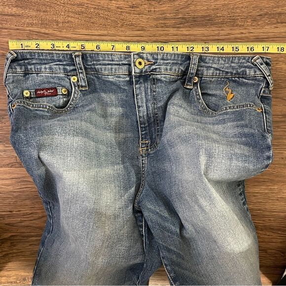 Vintage Y2K Baby Phat Factory Faded and Whiskered Jeans Size 18 - Picture 7 of 14